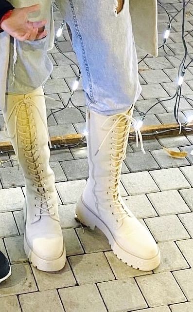 Cizme bej cu siret, marimea 37