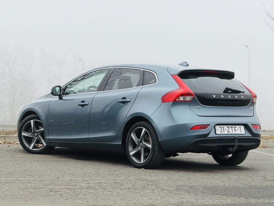 Volvo v40, 1.6 diesel, MOMENTUM , 2013, euro 5