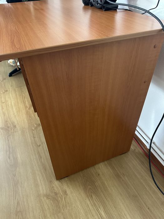 Birou maro de vanzare