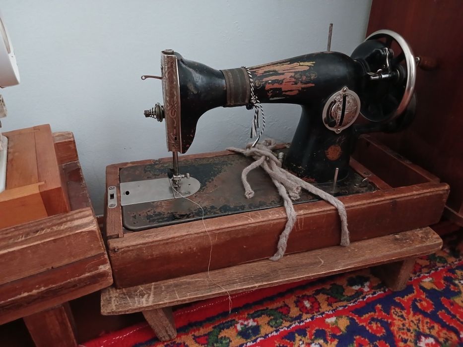 Швейная машинка срочно Продается ссср