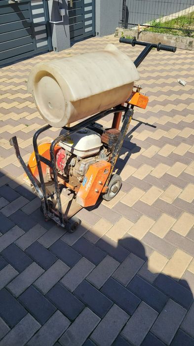 Masina profesionala de taiat asfalt Clipper