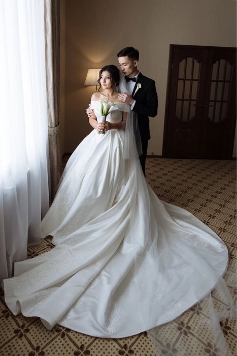 Свадебное платье