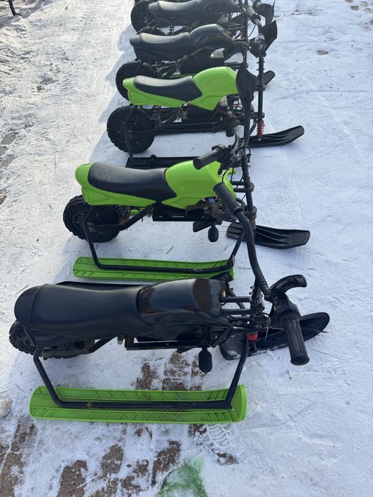 Электричский снегоход детский