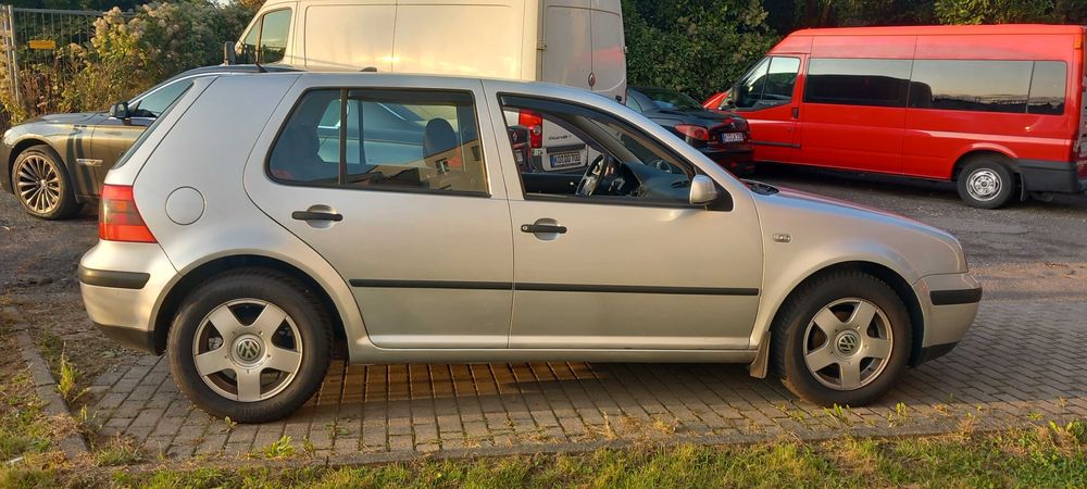 VOLKSWAGEN Golf 2002 — imagine 4