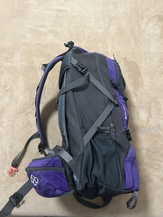 Запазена раница rudis  закупена от Америка