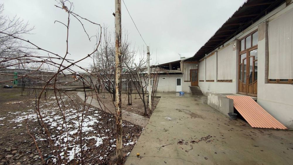 Srochna Xonabod mahallada Yer hisobida  uchastka sotiladi. 8 sotix