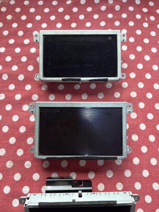 Display navigatie mare audi a4 b8 cod 8t0919603c