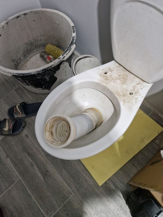 Унитаз в рабочем состоянии