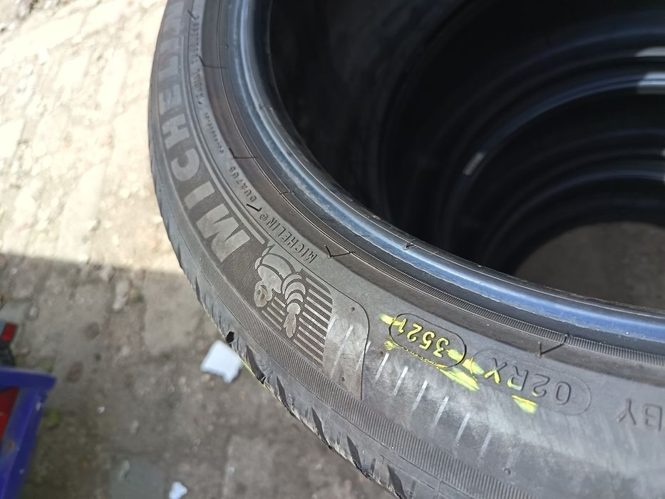 Anvelope vara 255 40 19 Michelin 2021 5.4mm