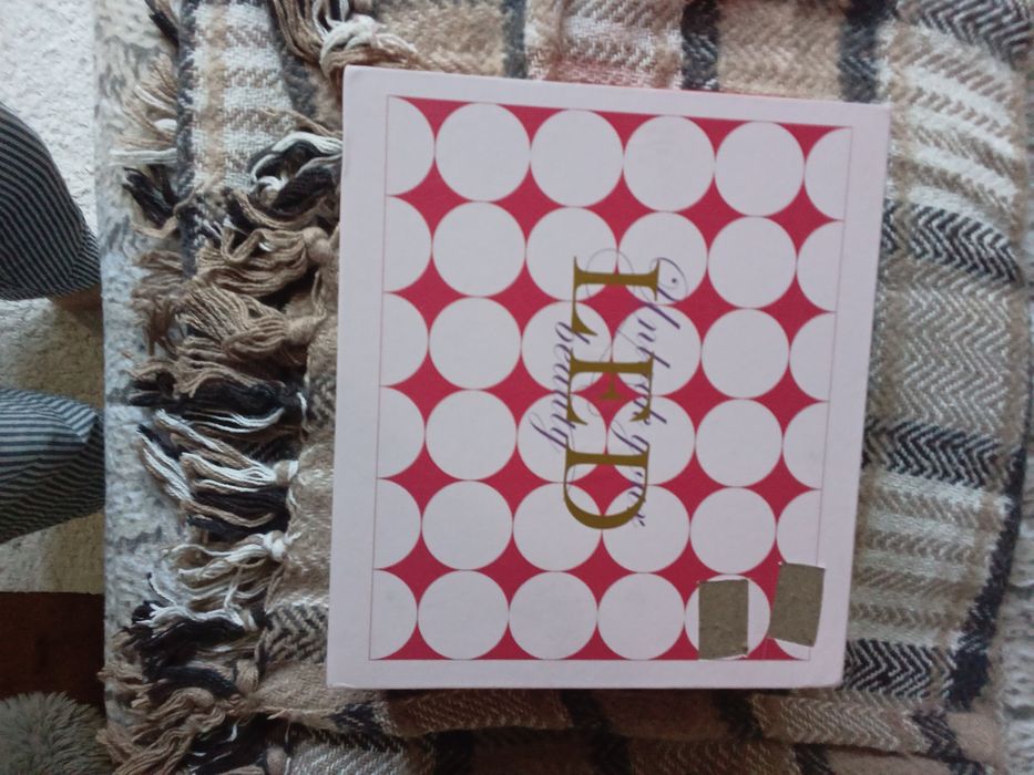 Маска за лице за разкрасяване)