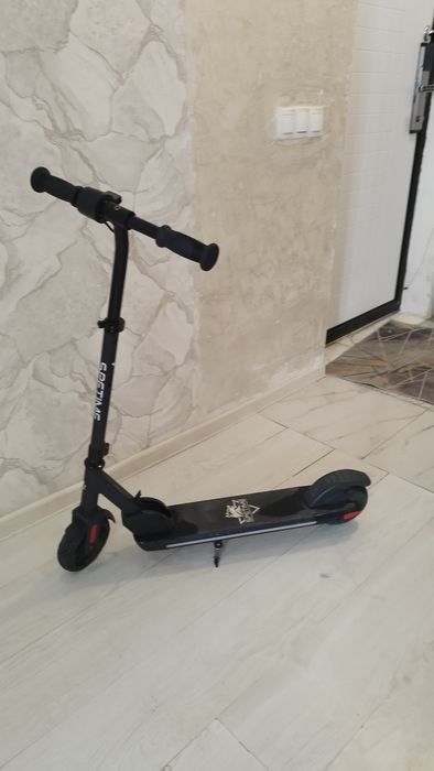 Детский электрический самокат