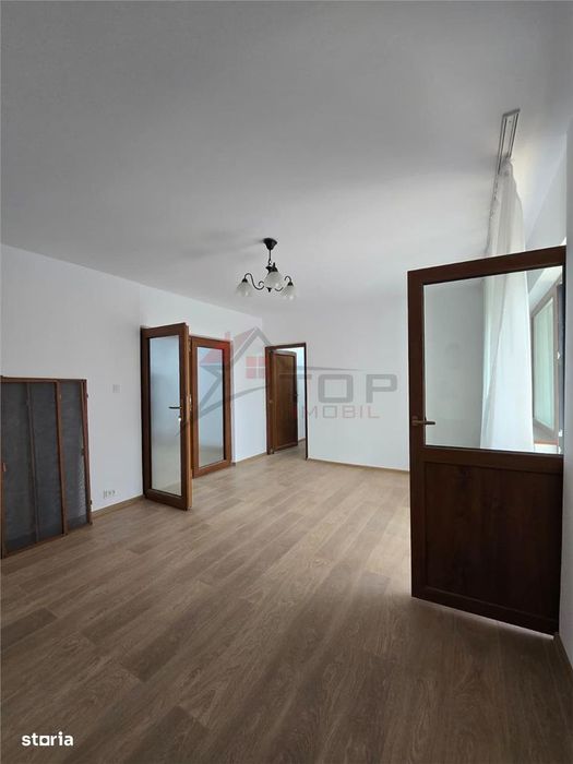 Zimbru - Tigarete, 3 camere decomandat 81mp, bloc din 91 — fotografia 1