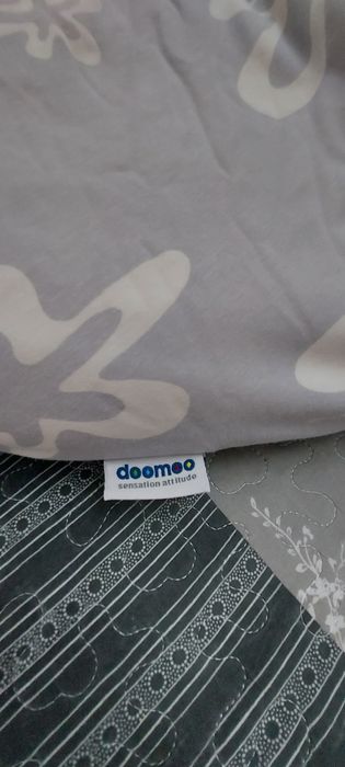 Perna alăptare Doomoo Buddy  - gri