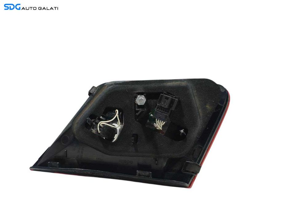 Lampa Stop Tripla Dreapta de pe Haion Mercedes Clasa E Class W212 2008 - 2016 Cod 483622R 483682R [LR1642]