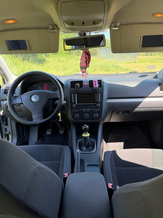 Vând Volkswagen Jetta 1.9 TDI ‼️‼️‼️‼️  Detalii:   *An fabricație 2009  * Motor: 1.9 TDI Diesel * Kilometraj: 309.435 km