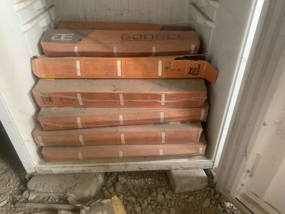 Продам электроды 4 мм, 5 кг в 1 пачке