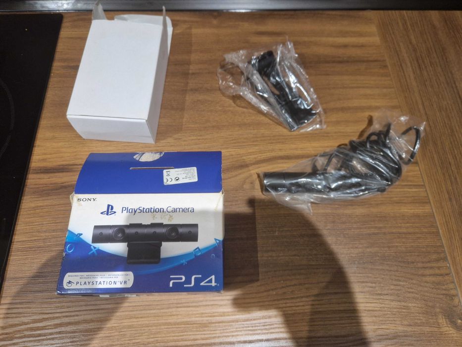 Продавам камера за PlayStation 4