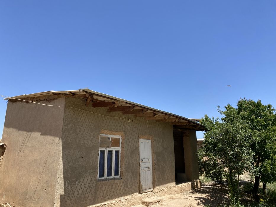 Uy sotiladi g’uzor