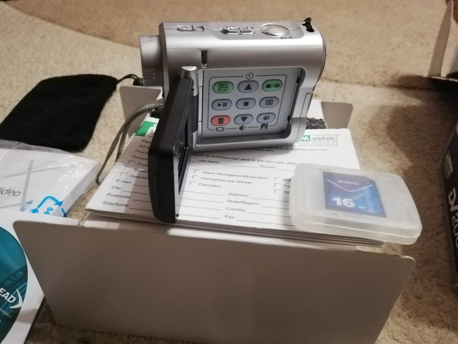 Дигитална камера Mustek dv2000