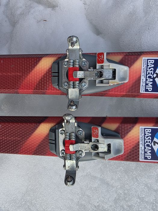 Dynafit legaturi schiuri de tură