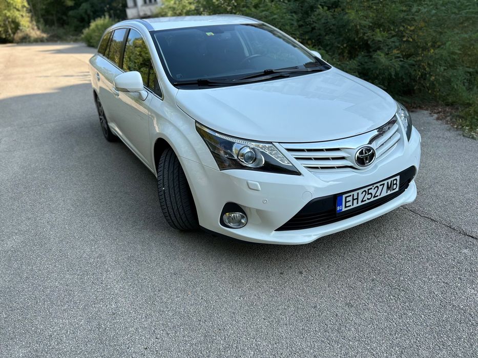 Тойота Авенсис 2.0 152 кс