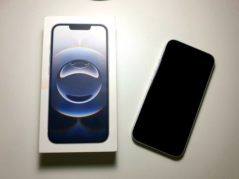 Iphone 16e 100%акб