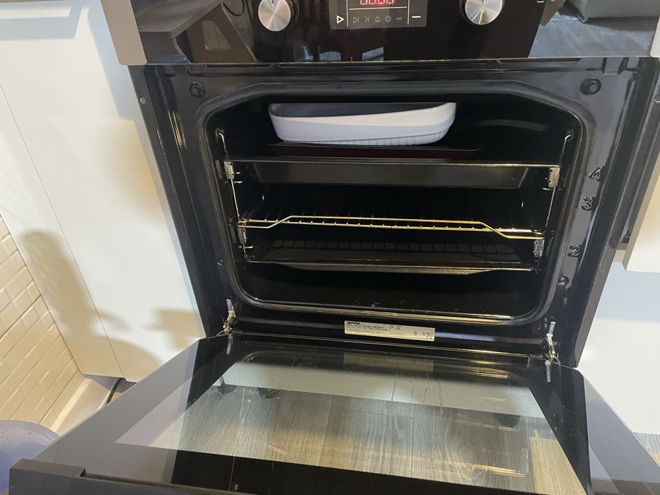 Продам духовой шкаф