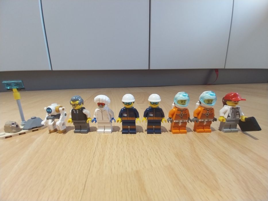 LEGO City - Asamblare si transport de racheta 60229