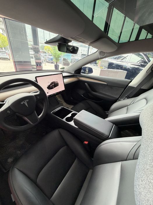 Tesla Model 3 2023 — 5