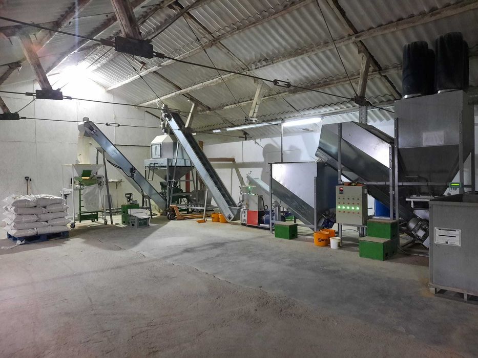 Micro FNC pentru obtinerea furajelor combinate, capacitate 1-1,2 t/ora