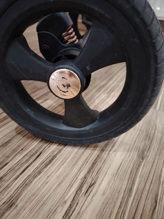 Бебешка количка Chipolino Infinity.