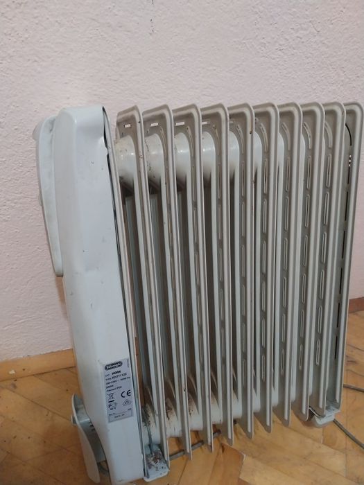 Маслен радиатор  на Delonghi