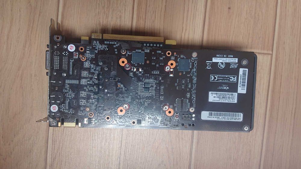 Видеокарта GeForce GTX 960 за части.