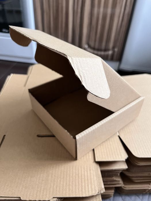 Продам коробки 15*15*5