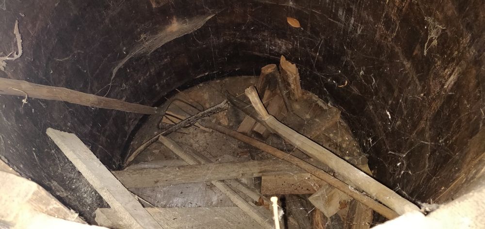 Putina/butie prune 2500 litri