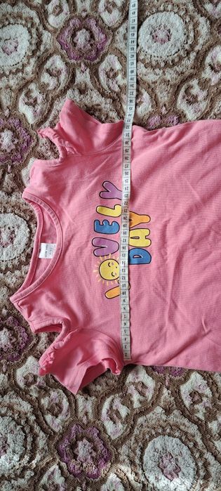 Комплект футболка+шорты лс вайкики,состояние отличное,4-5 лет