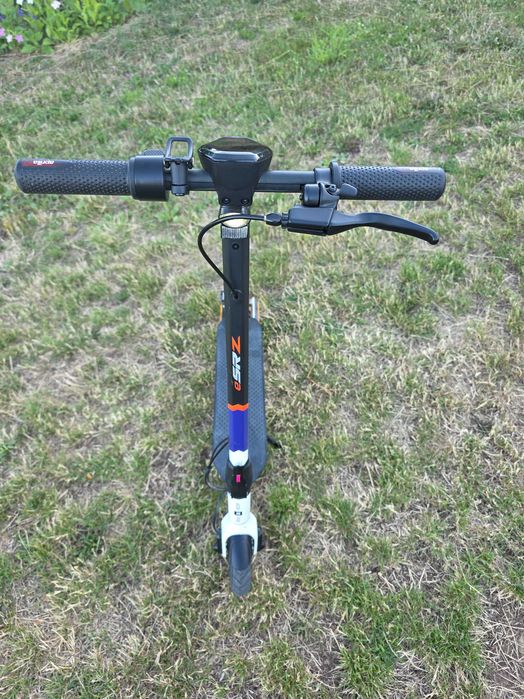 Trotineta electrica Aprilia