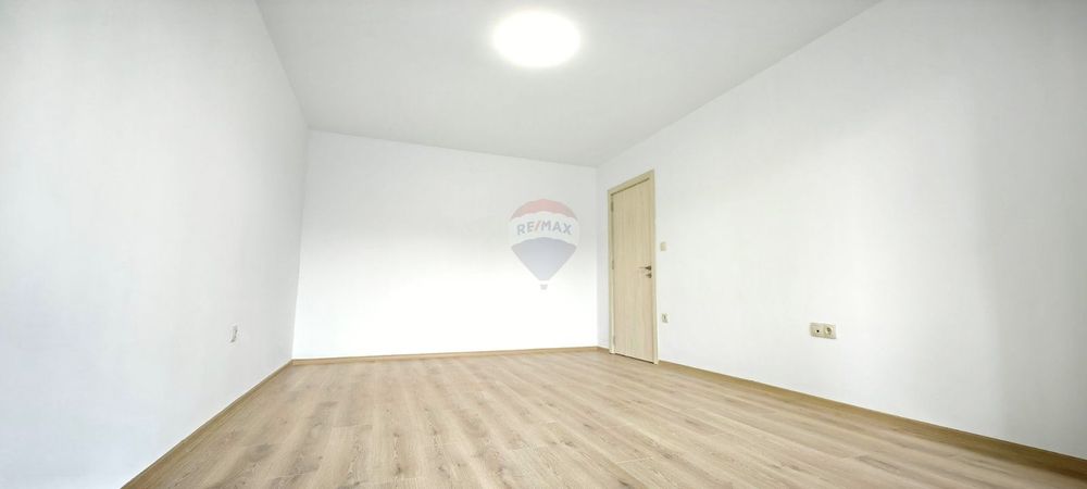 Продава се Тристаен апартамент в Варна, Младост 1 - 61 кв.м за 1329 €/кв.м - Снимка #6