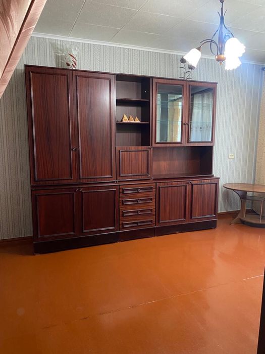 Продам стенку в хорошем состоянии