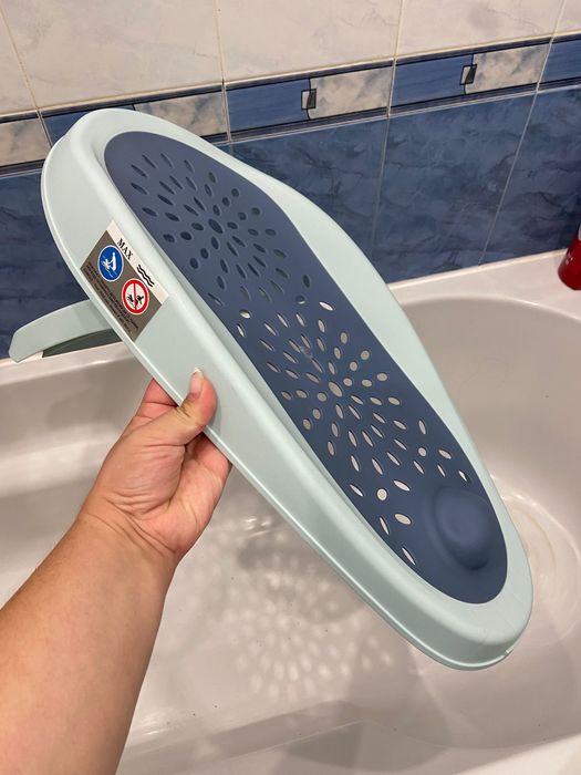 Стойка за къпане на бебе