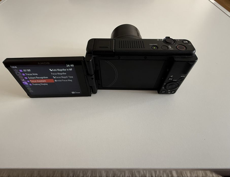 Aparat foto compact premium Sony zv1 ii m2, an 2026