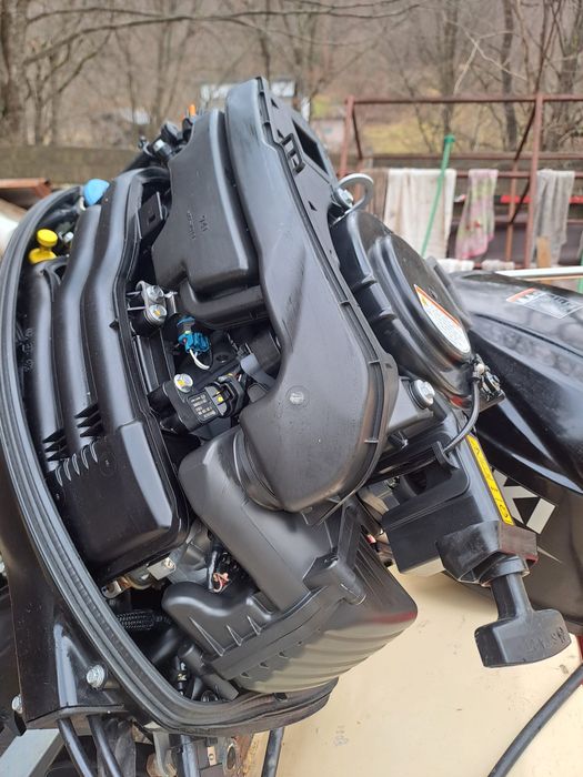 Barca cu motor nou si peridoc