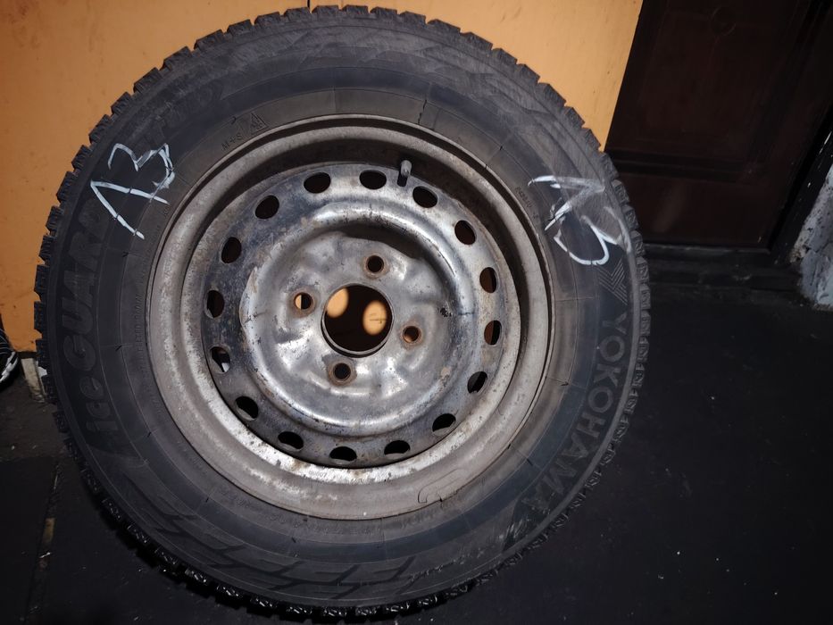 Зимние шины Yokohama с дисками 14//185/70