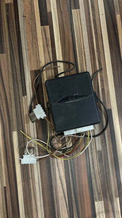 Subwoofer jbl si amplificator 1000w aproape noi