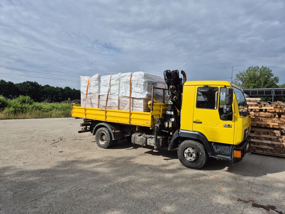 Închiriez Camion basculabil cu Macara.