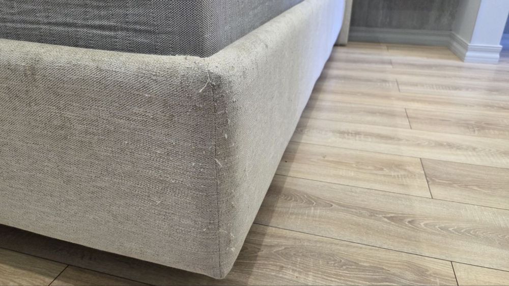 Продам двуспальнюю кровать