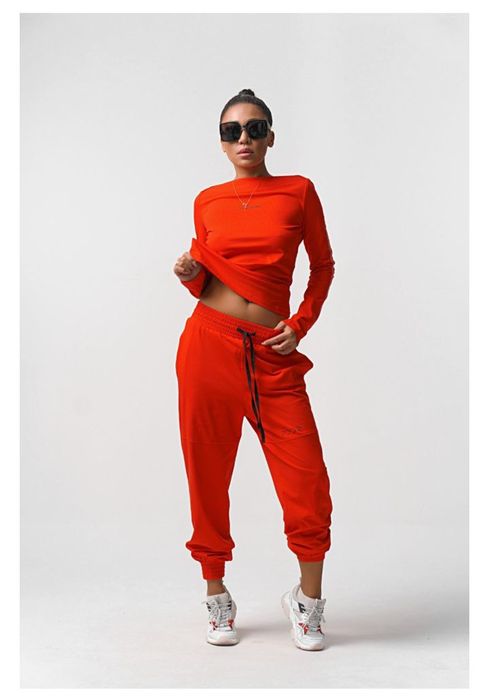 Костюм продам...