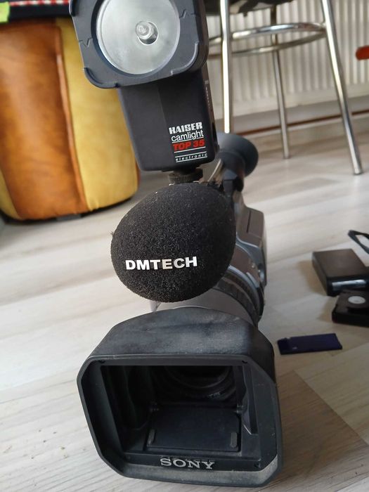 Camera foto Sony Handycam DCR-VX2100E si accesorii