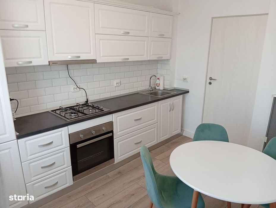 Apartament 3 camere de vanzare in Ineu