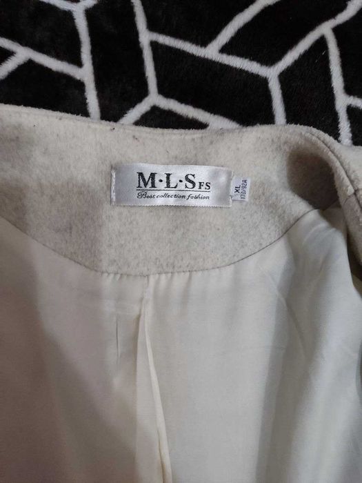 Полу пальто молодежное